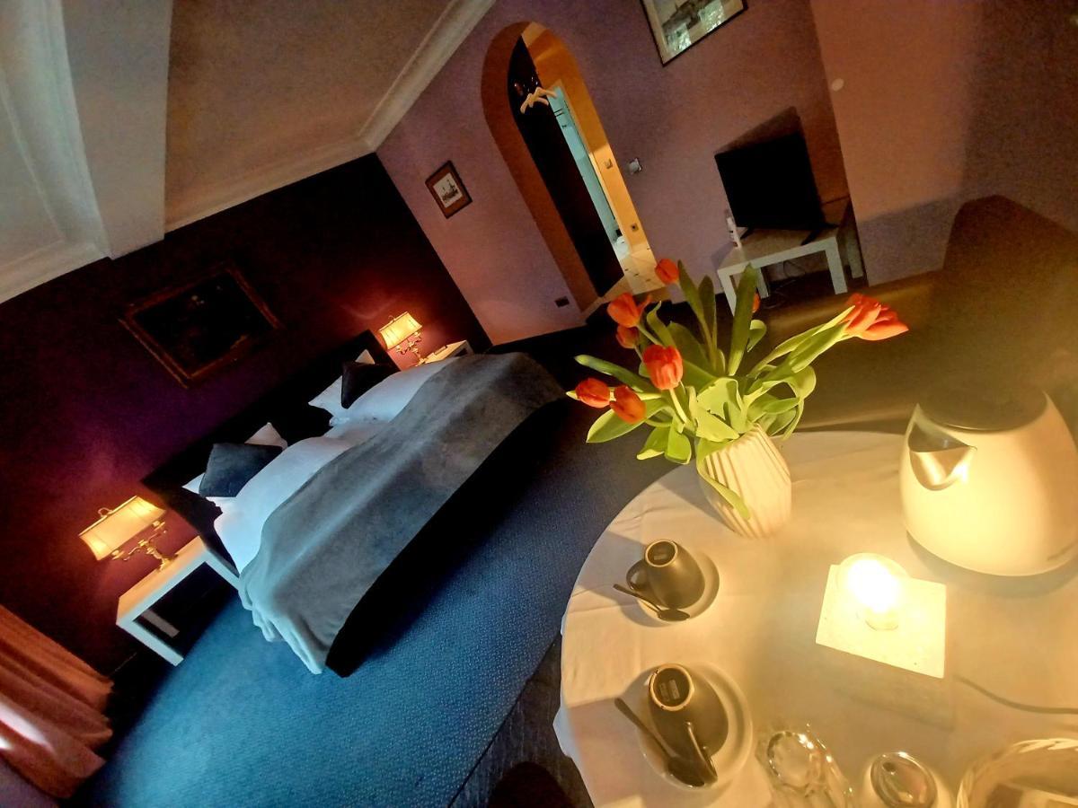 Malepartus Hotell Bad Schwalbach Exteriör bild