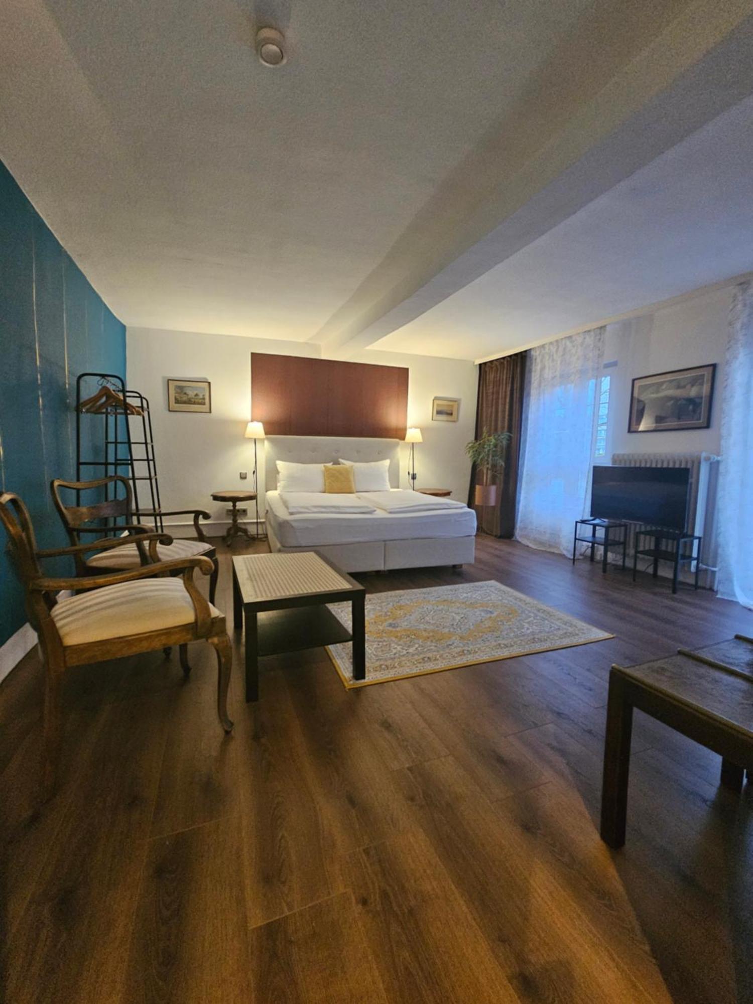 Malepartus Hotell Bad Schwalbach Exteriör bild