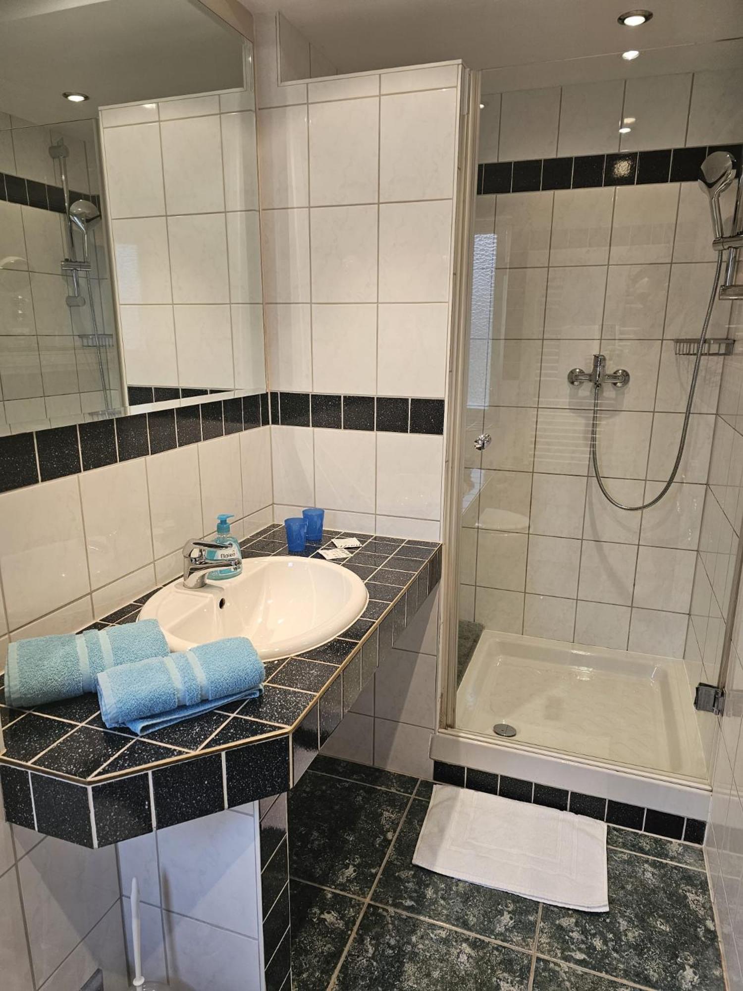 Malepartus Hotell Bad Schwalbach Exteriör bild